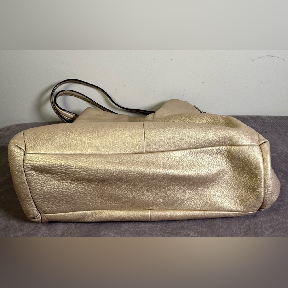 Coach Madison Phoebe shoulder tote bag pebbled leather metallic light gold EUC - Picture 12 of 16